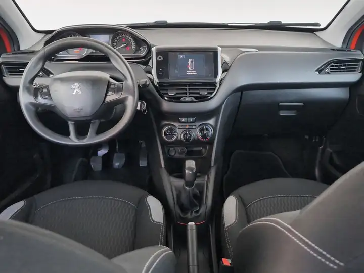 Peugeot 208 2015, foto 8