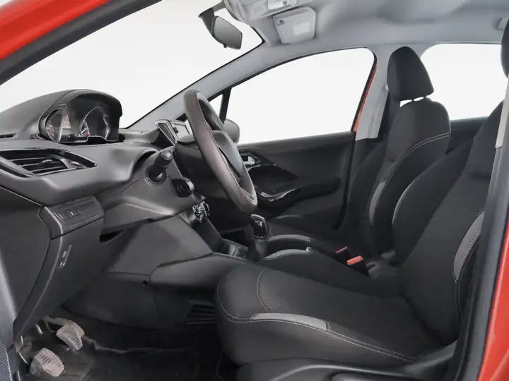 Peugeot 208 2015, foto 10