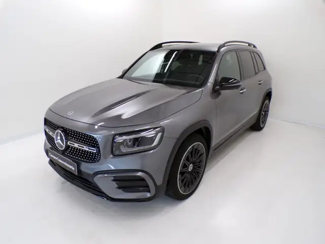 Mercedes-Benz GLB 200