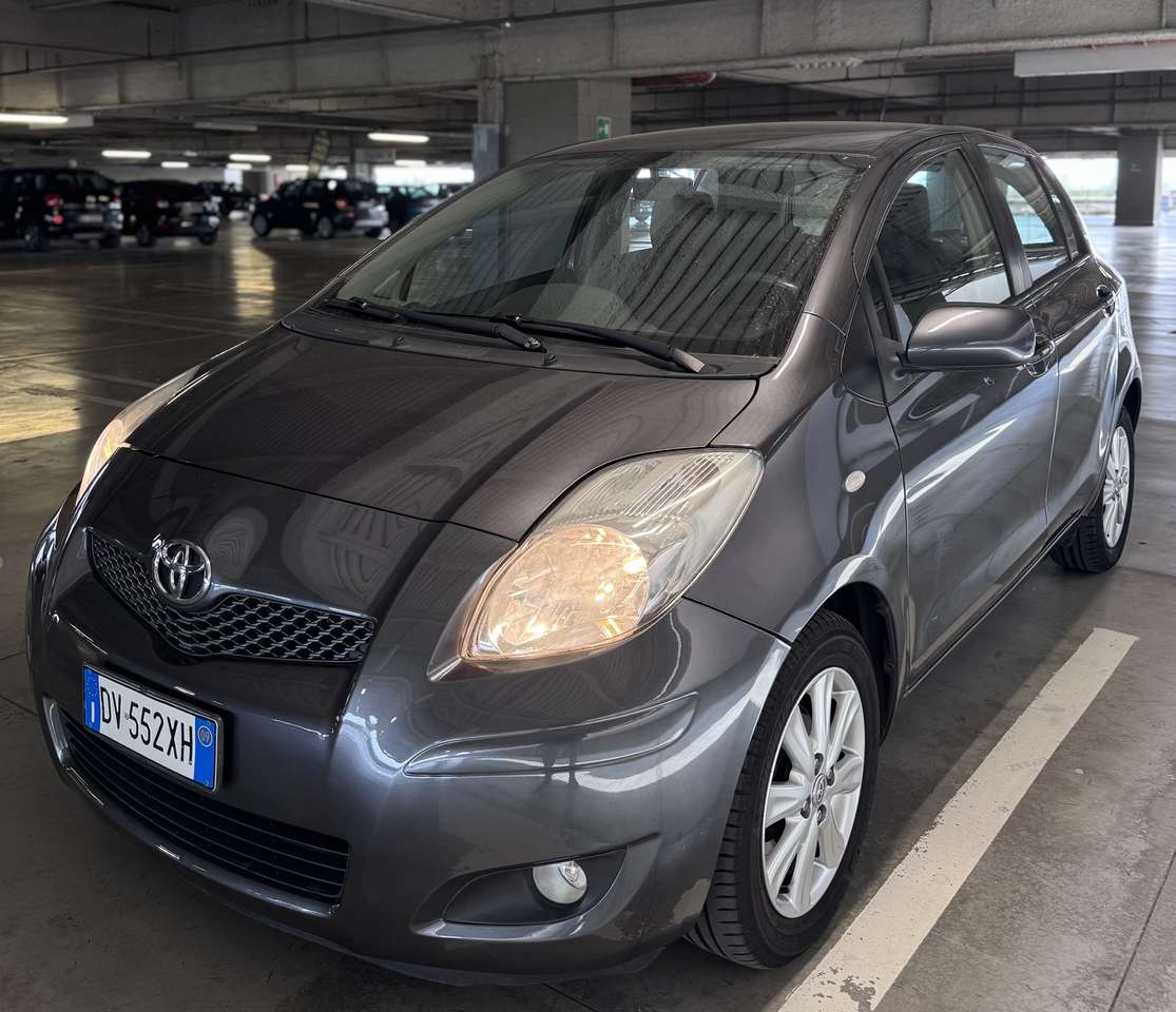 Toyota Yaris 5p 1.3 dual S m-mt