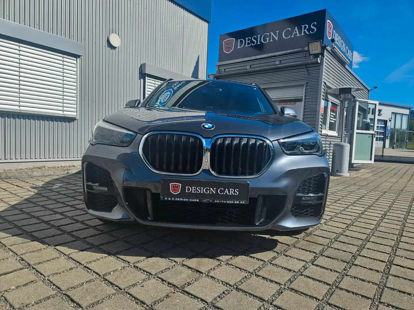 BMW X1 xDrive 20 i M Sport HuP LED 1Hd MwsT Gris - 2