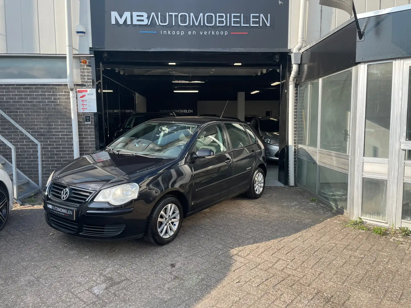 Volkswagen Polo 1.2-12V Trendline/Zart/5 Deurs/Airco/1 Jaar APK!! Noir - 1