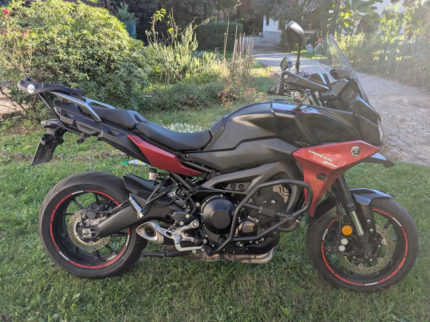 Yamaha Tracer 900 Rot - 1