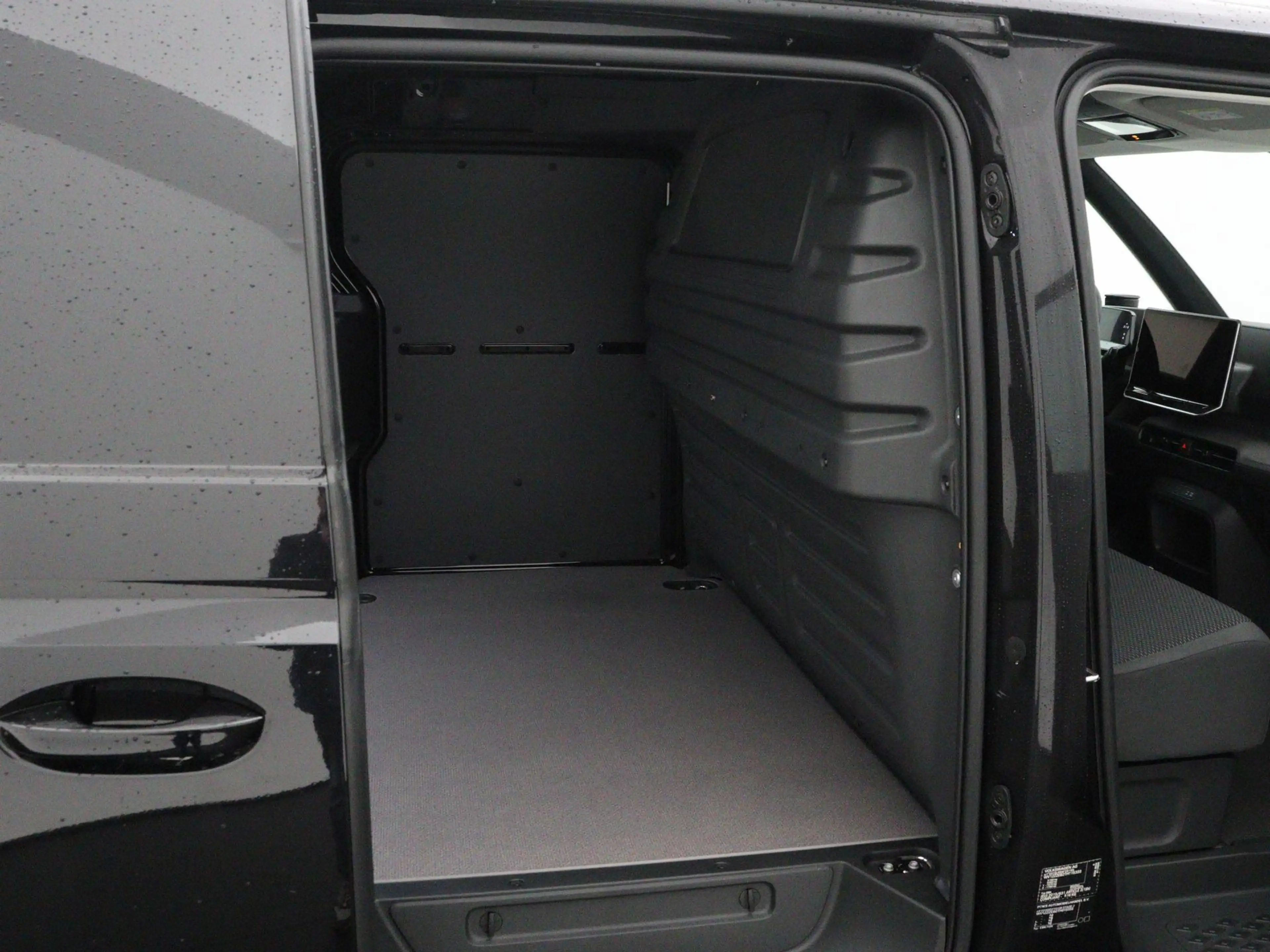Volkswagen ID. Buzz Cargo Bedrijfswagens Bulli Limited Edition 210 kW / 286 — photo 14