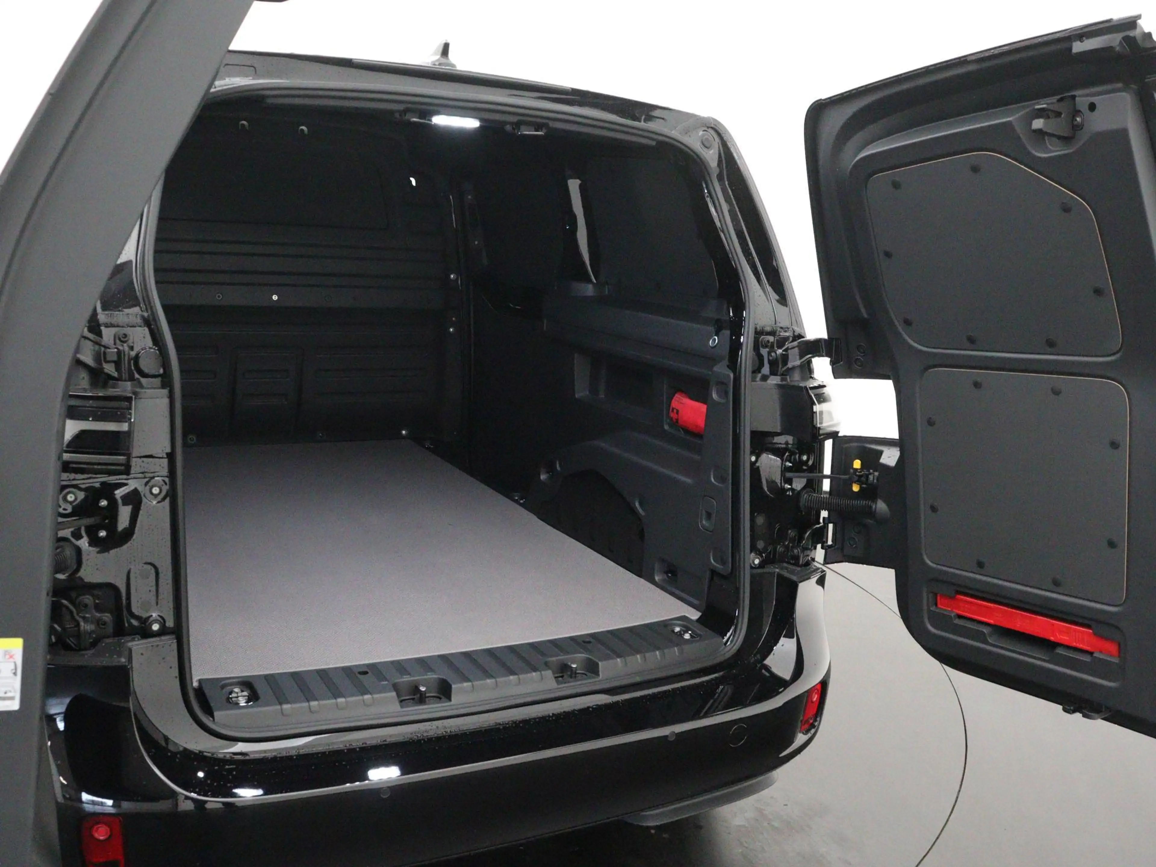 Volkswagen ID. Buzz Cargo Bedrijfswagens Bulli Limited Edition 210 kW / 286 — photo 12