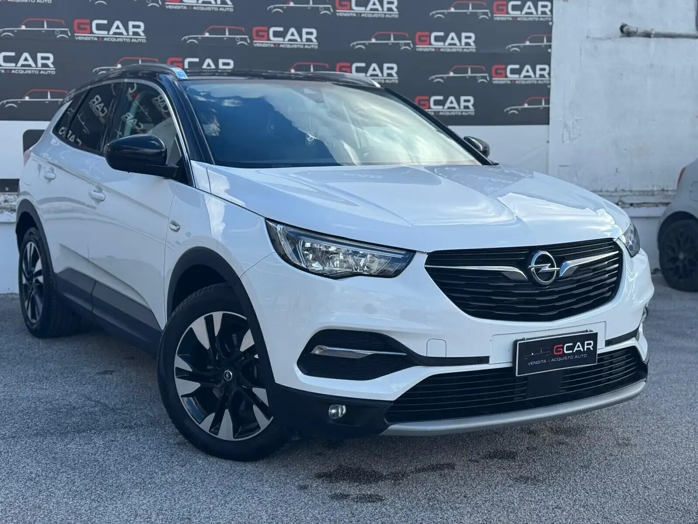 Opel Grandland Grandland X 1.5 diesel Ecotec Start&Stop aut. Ulti Blanc - 1