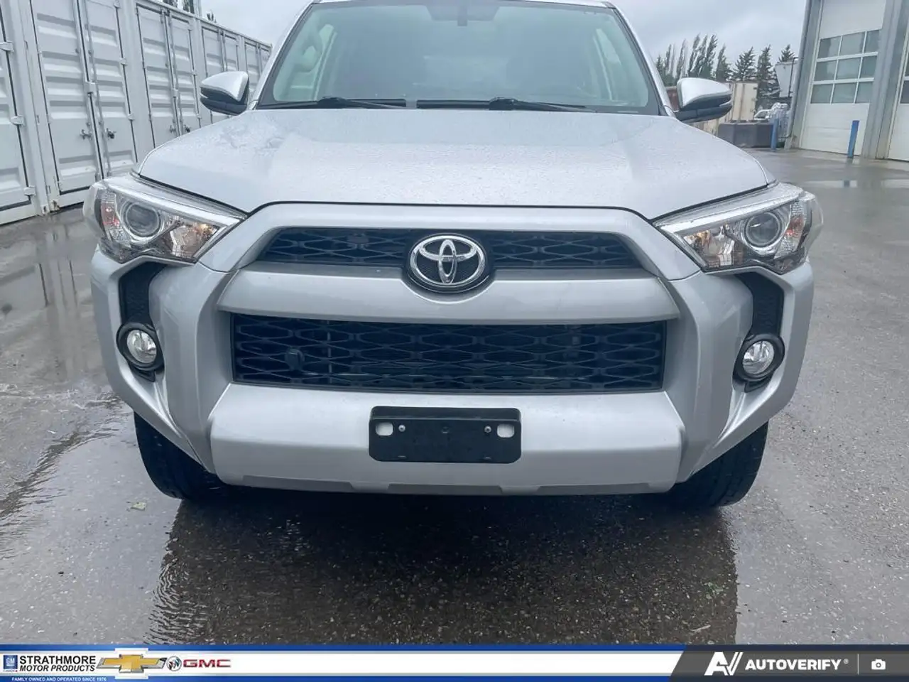 Toyota 4-Runner снимка Toyota 4-Runner