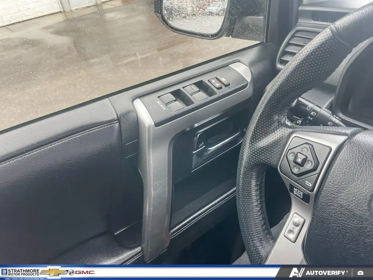 Toyota 4-Runner снимка Toyota 4-Runner