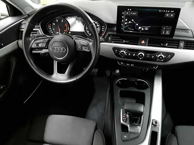 Audi A4 view 10