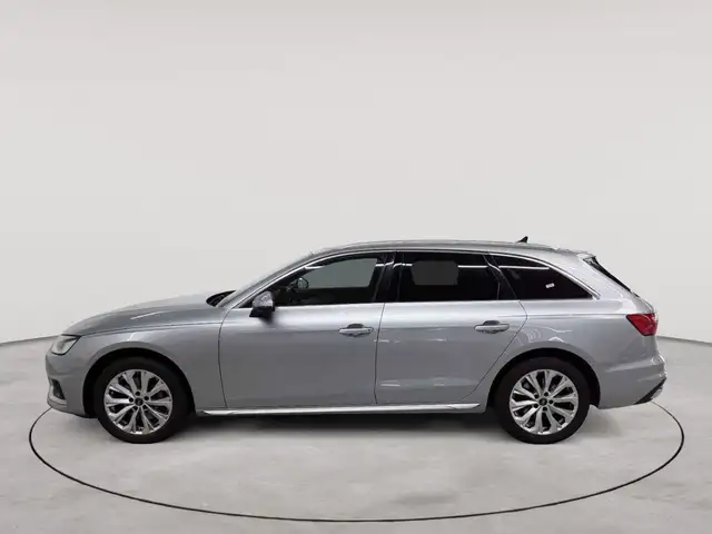 Audi A4 view 6
