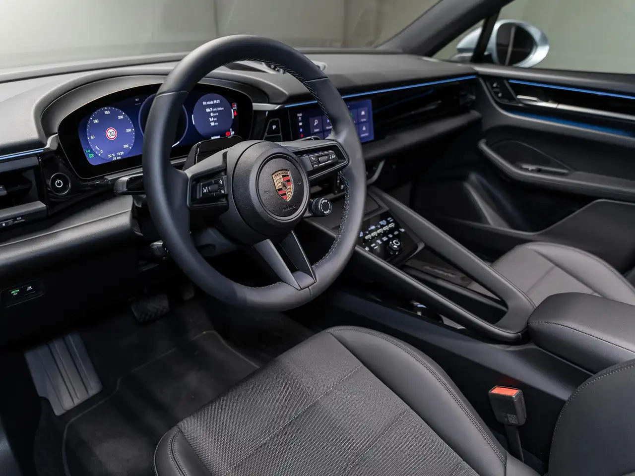 Porsche Macan 2026 — фото 11