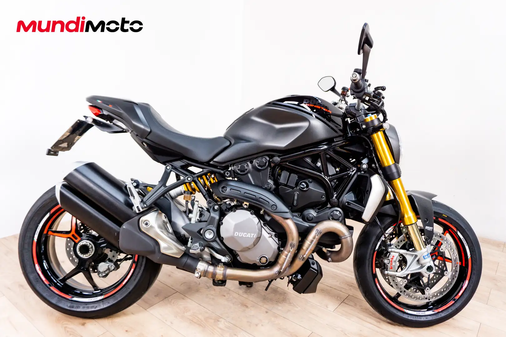 Ducati Monster 1200 - 1