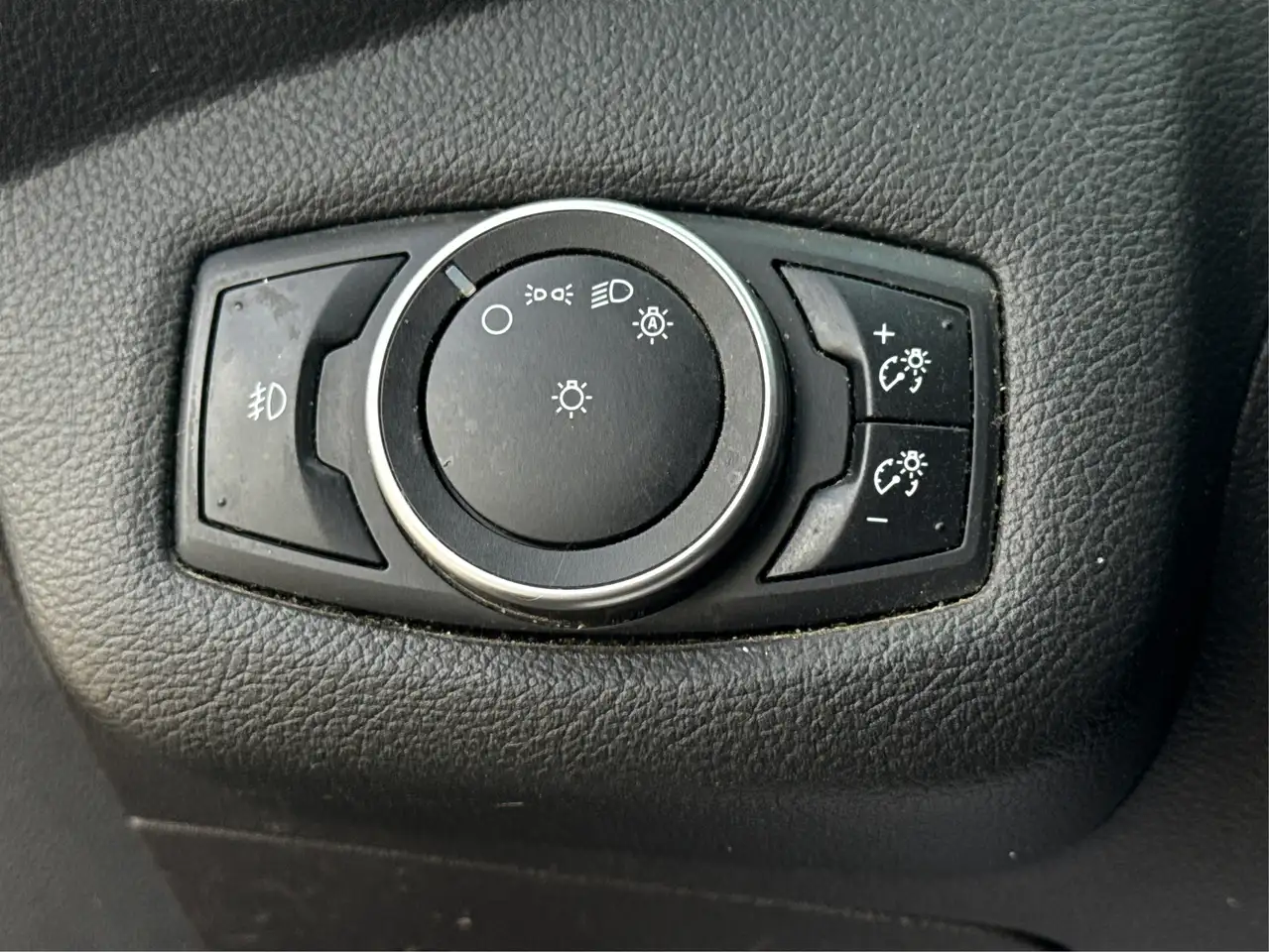 Ford Escape photo Ford Escape
