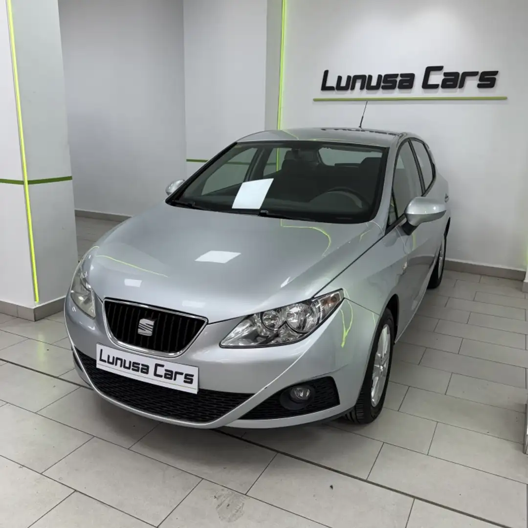 SEAT Ibiza 1.6TDI CR Copa Style DPF 105 Gris - 1