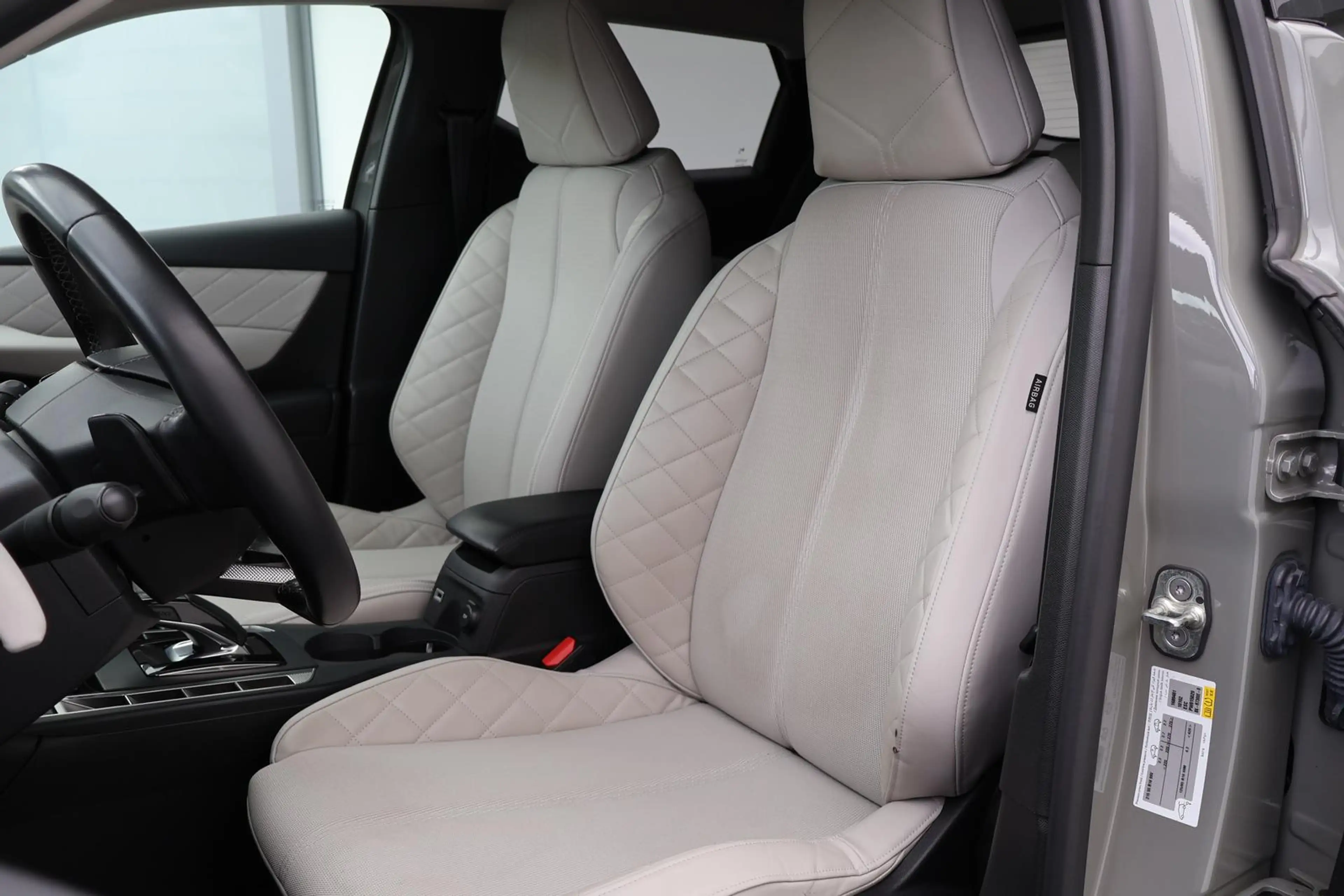 DS Automobiles DS 3 Rivoli 1.2 Autom. RFK LED HuD Leder Navi — photo 12
