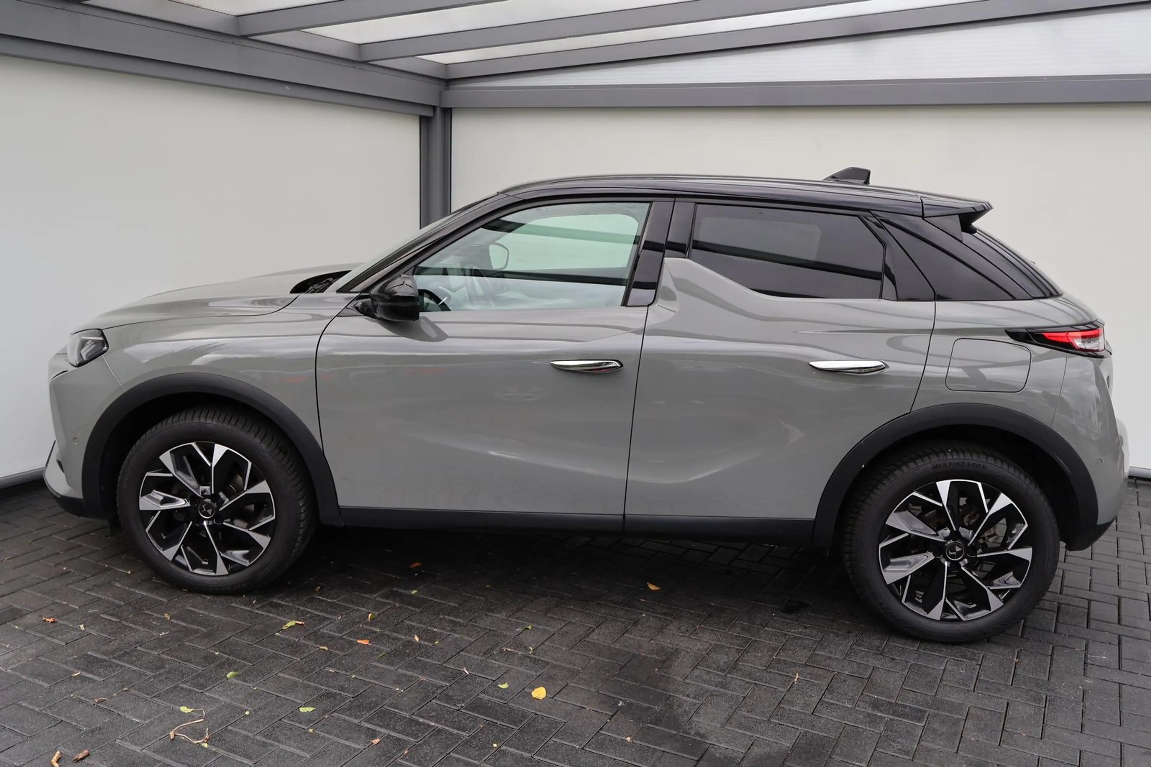 DS Automobiles DS 3 Rivoli 1.2 Autom. RFK LED HuD Leder Navi — photo 8