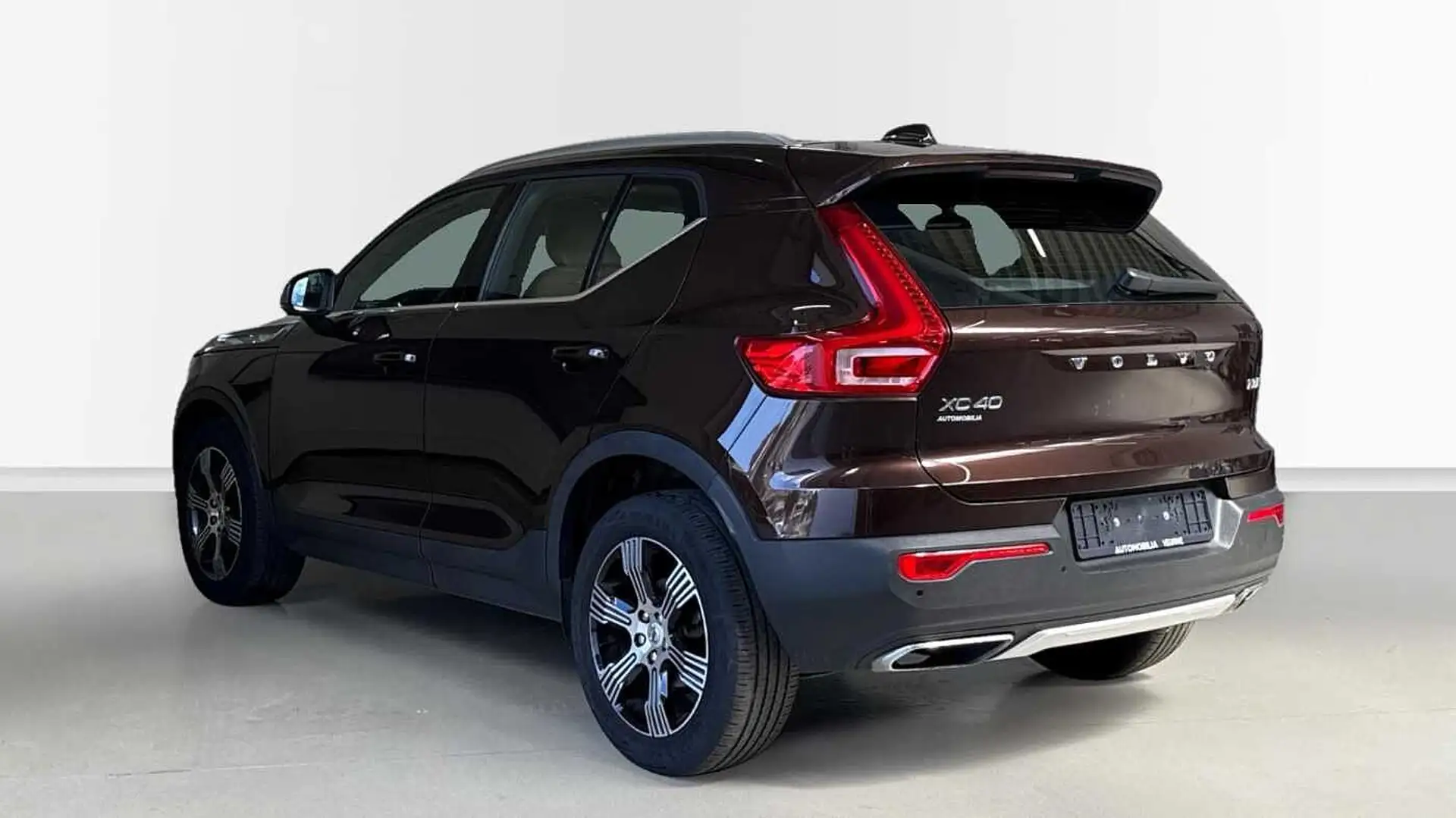 Volvo XC40 Inscription T3 Aut | Elektr zetels | Camera | Full Marrón - 2