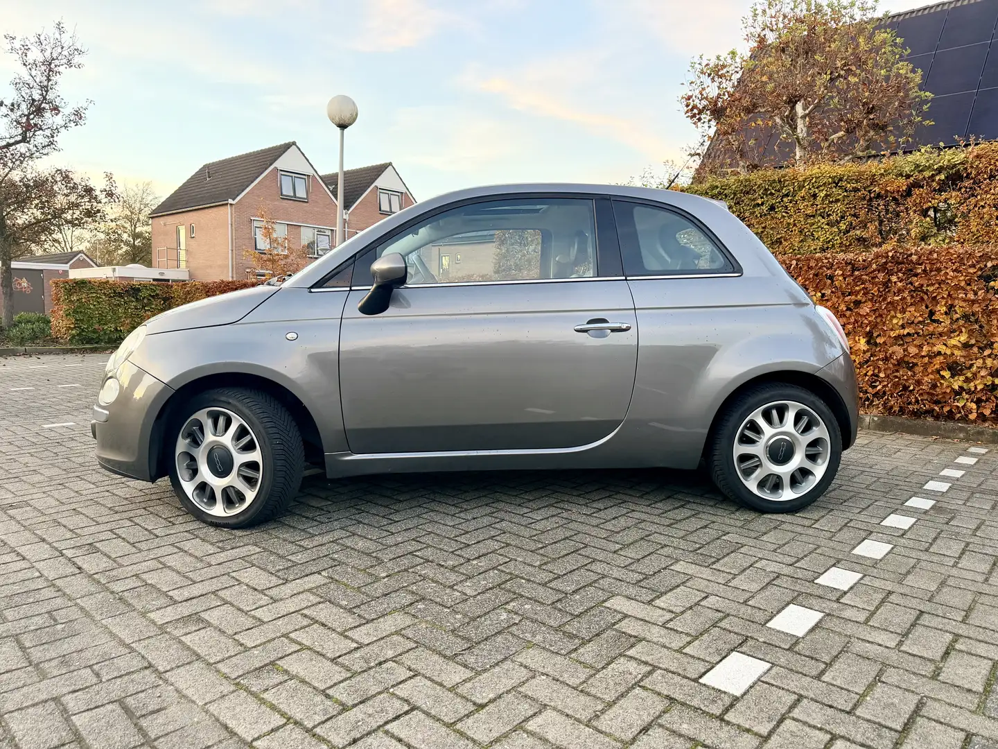 Fiat 500 1.2 Lounge Panorama dak Climate control Grijs - 2