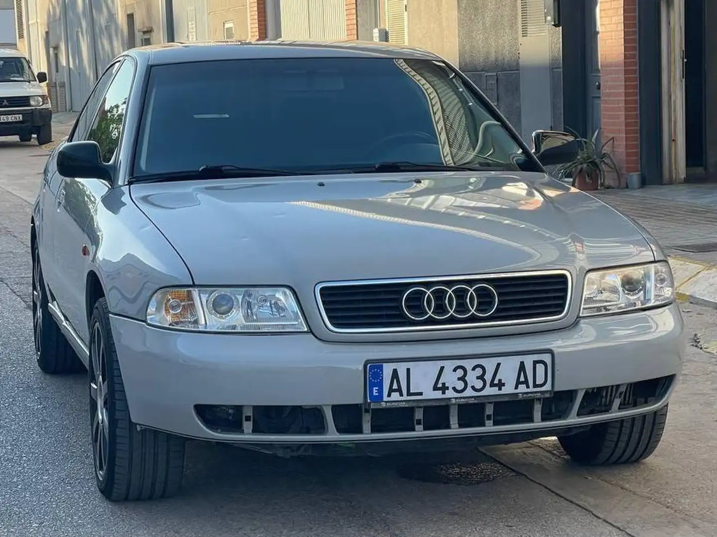 Audi A4 A4 1.8 Turbo Gris - 2