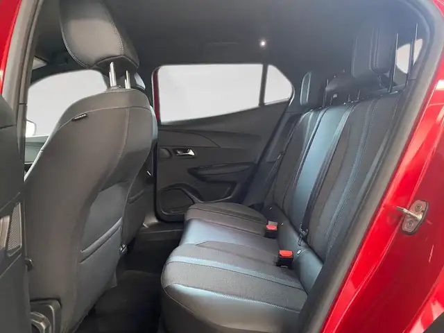 Peugeot 2008 view 8