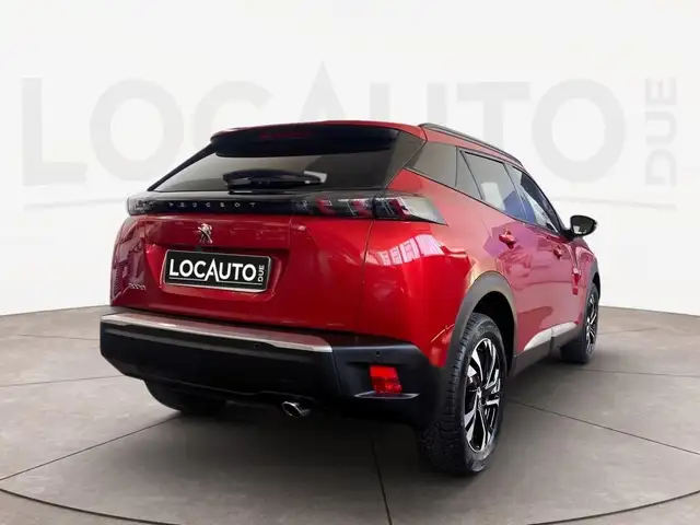 Peugeot 2008 view 4