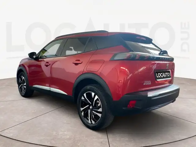 Peugeot 2008 view 5