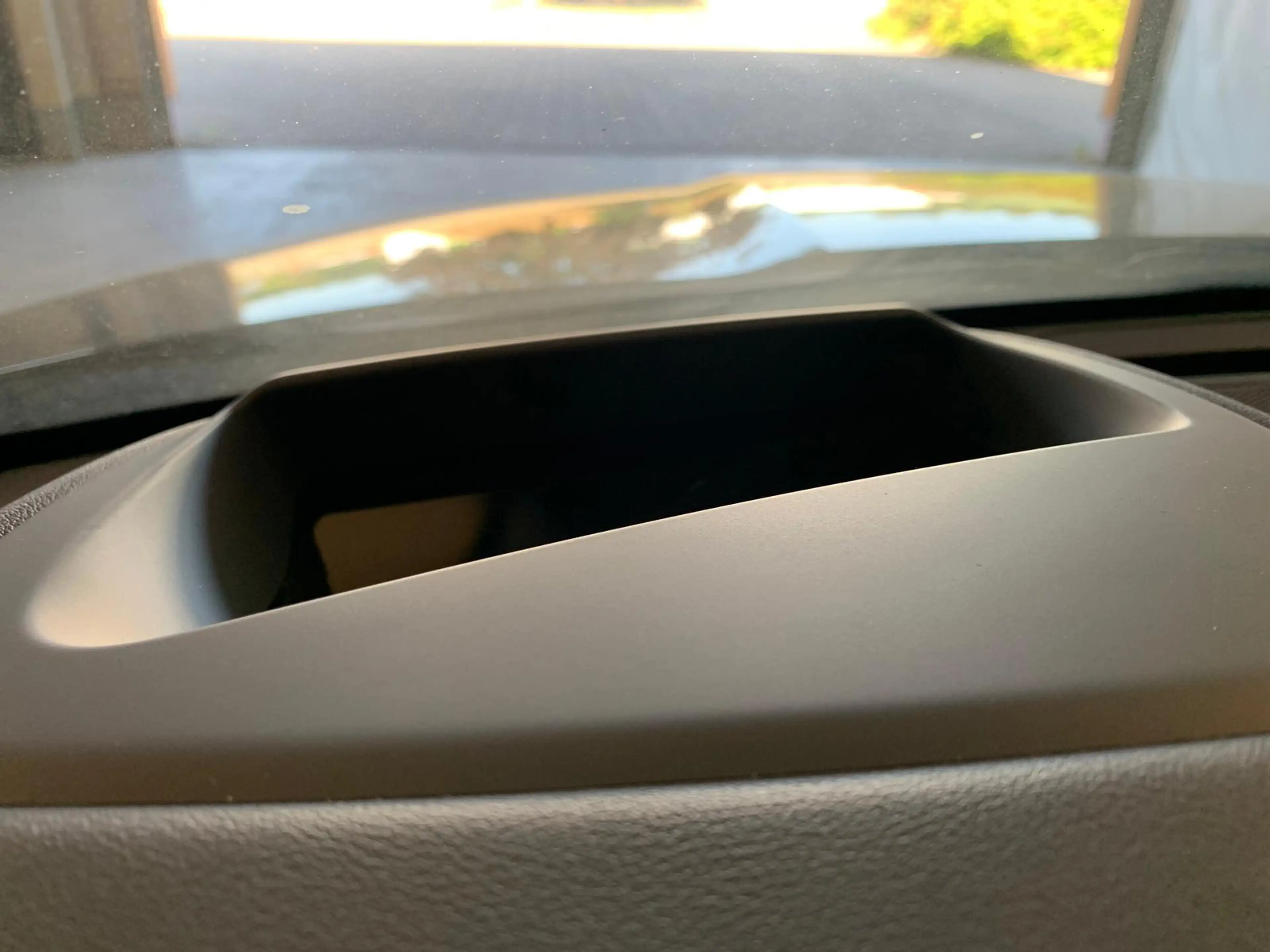 Jaguar E-Pace R-Dynamic SE AWD|BlackPack|ACC|360°|HUD — photo 13