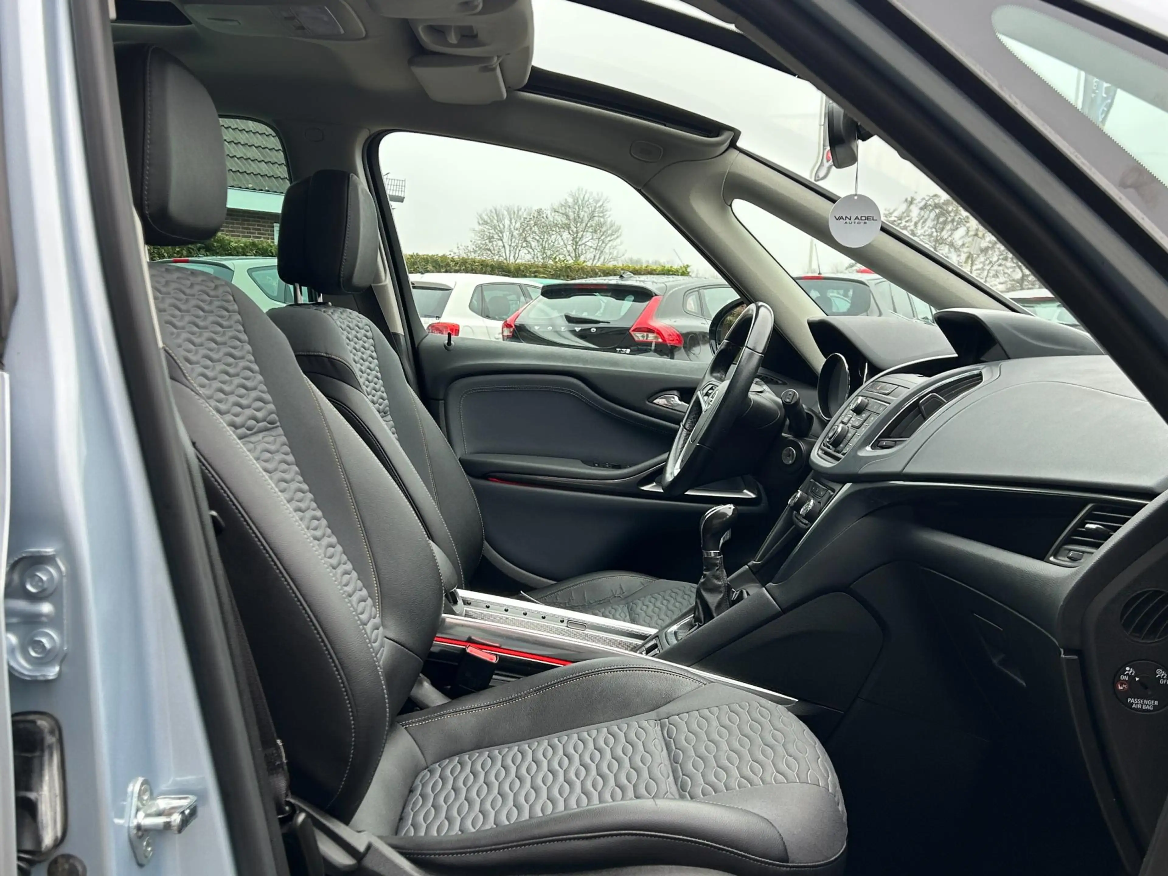 Opel Zafira Tourer 1.4 Design 7P. Panorama Navi Camera Trekhaak Deale — photo 9
