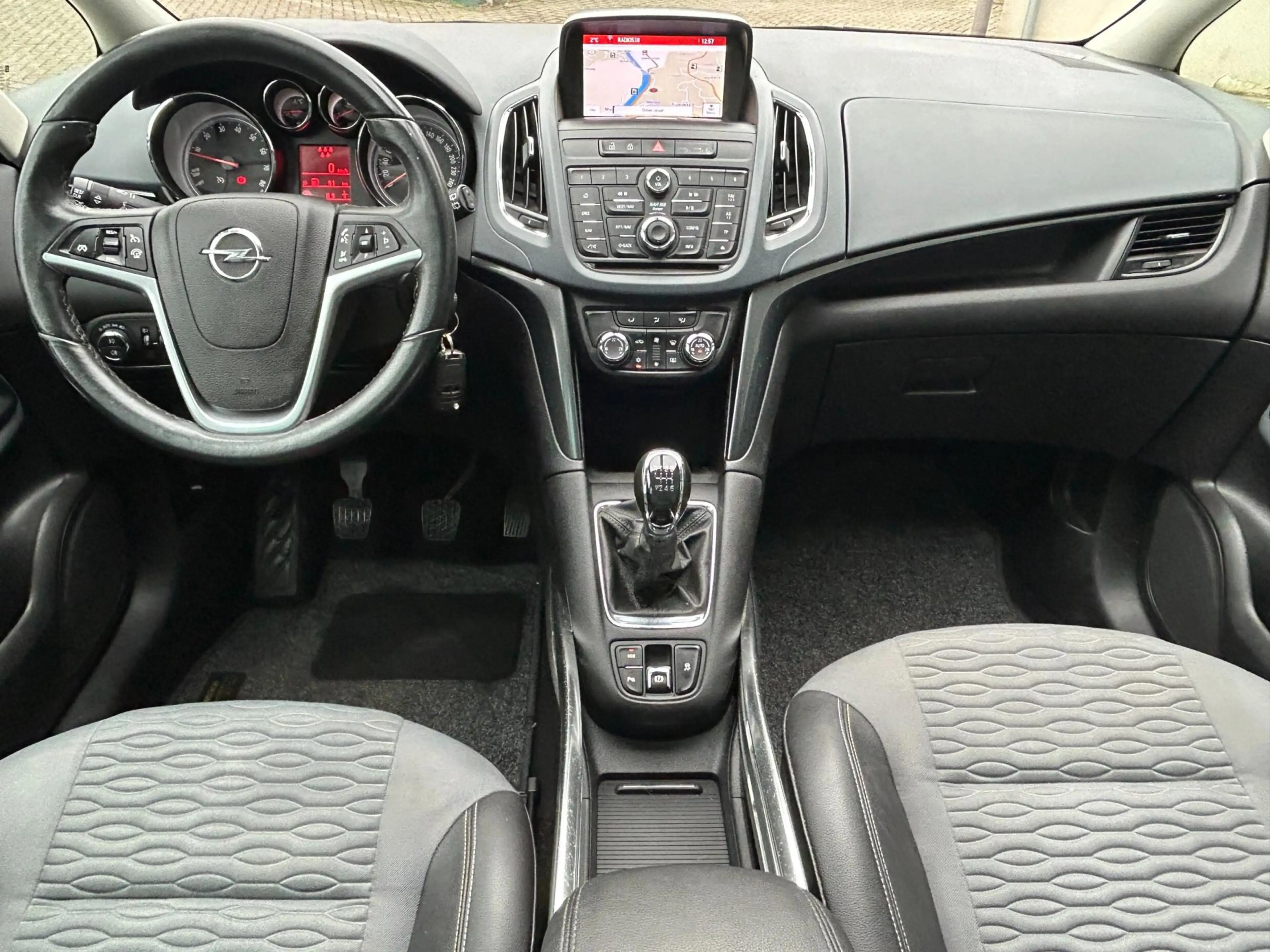 Opel Zafira Tourer 1.4 Design 7P. Panorama Navi Camera Trekhaak Deale — photo 11