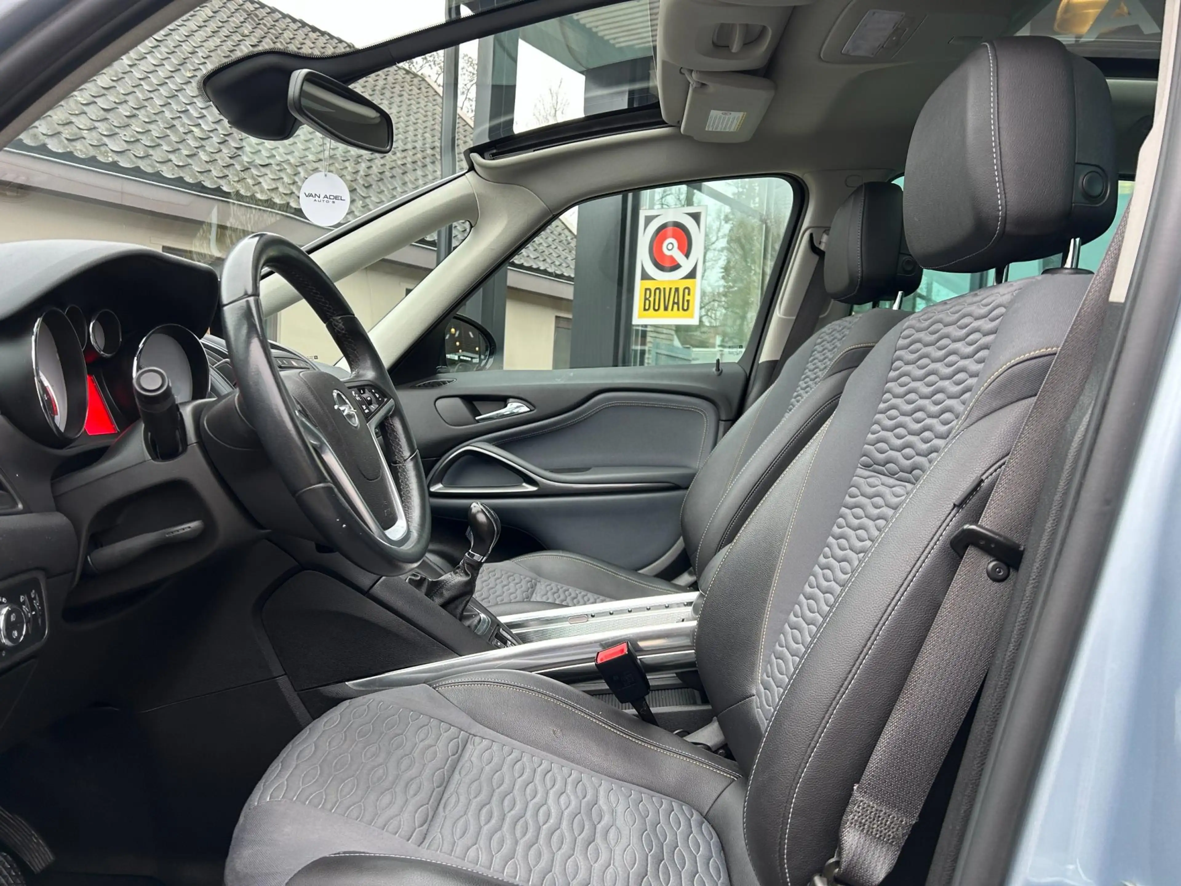 Opel Zafira Tourer 1.4 Design 7P. Panorama Navi Camera Trekhaak Deale — photo 15