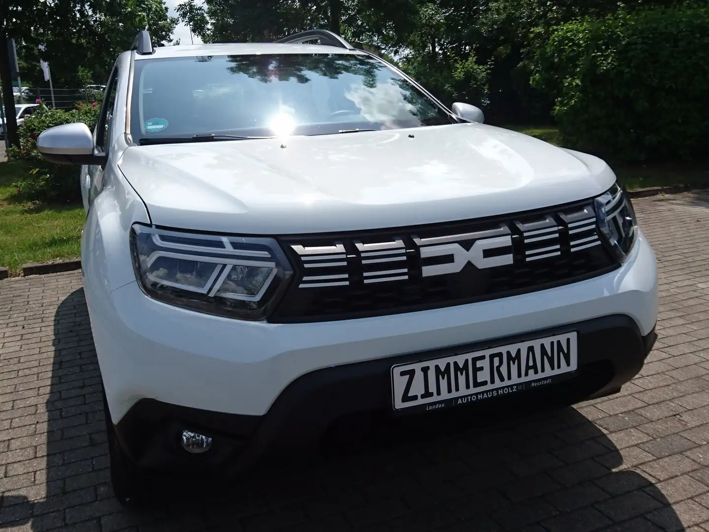 Dacia Duster viel Platz und Komfort gratis mit Sitzheizung Weiß - 1