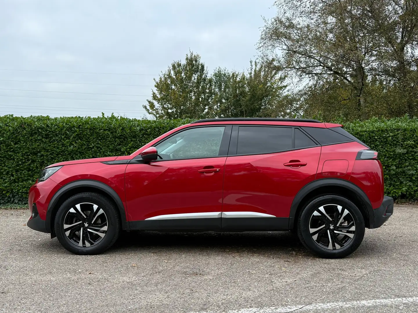 Peugeot 2008 1.2 PureTech GT | Automaat | Camera | Navi Rouge - 2