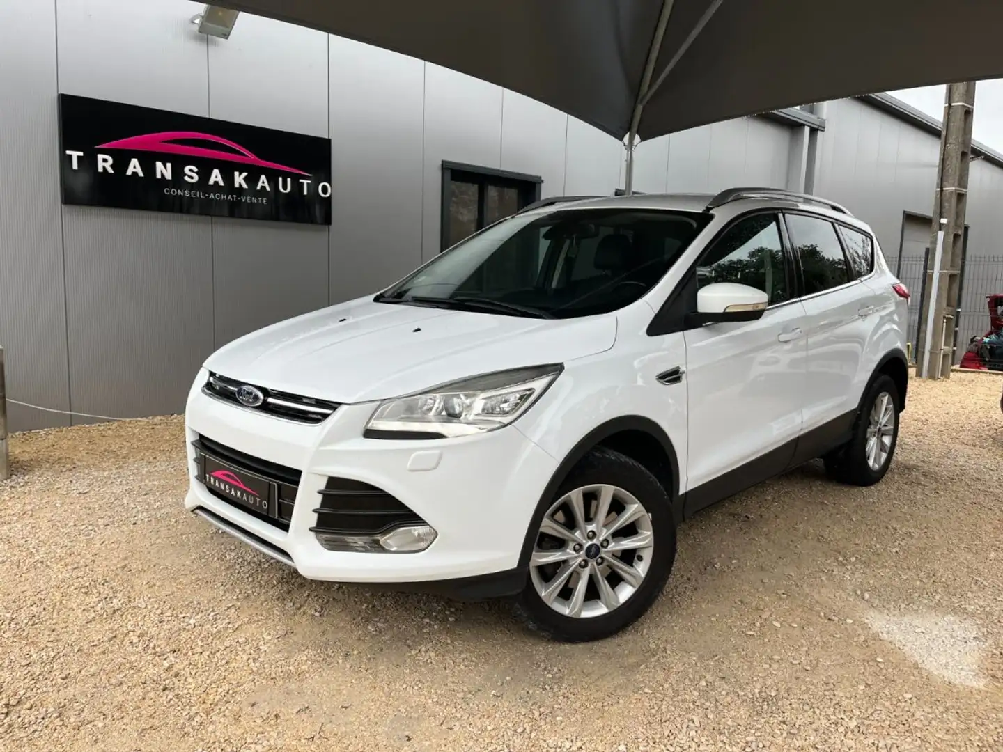 Ford Kuga 2.0 TDCi 120 SS 4x2 Titanium / Hayon Electrique / Origine France / Attelage Biały - 1