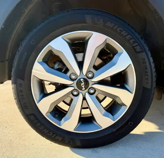 Kia Stonic 2024, foto 10