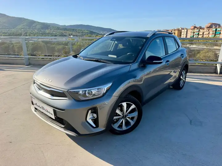 Kia Stonic 2024, foto 3