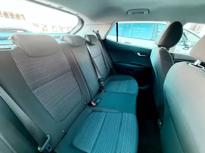 Kia Stonic 2024, foto 15