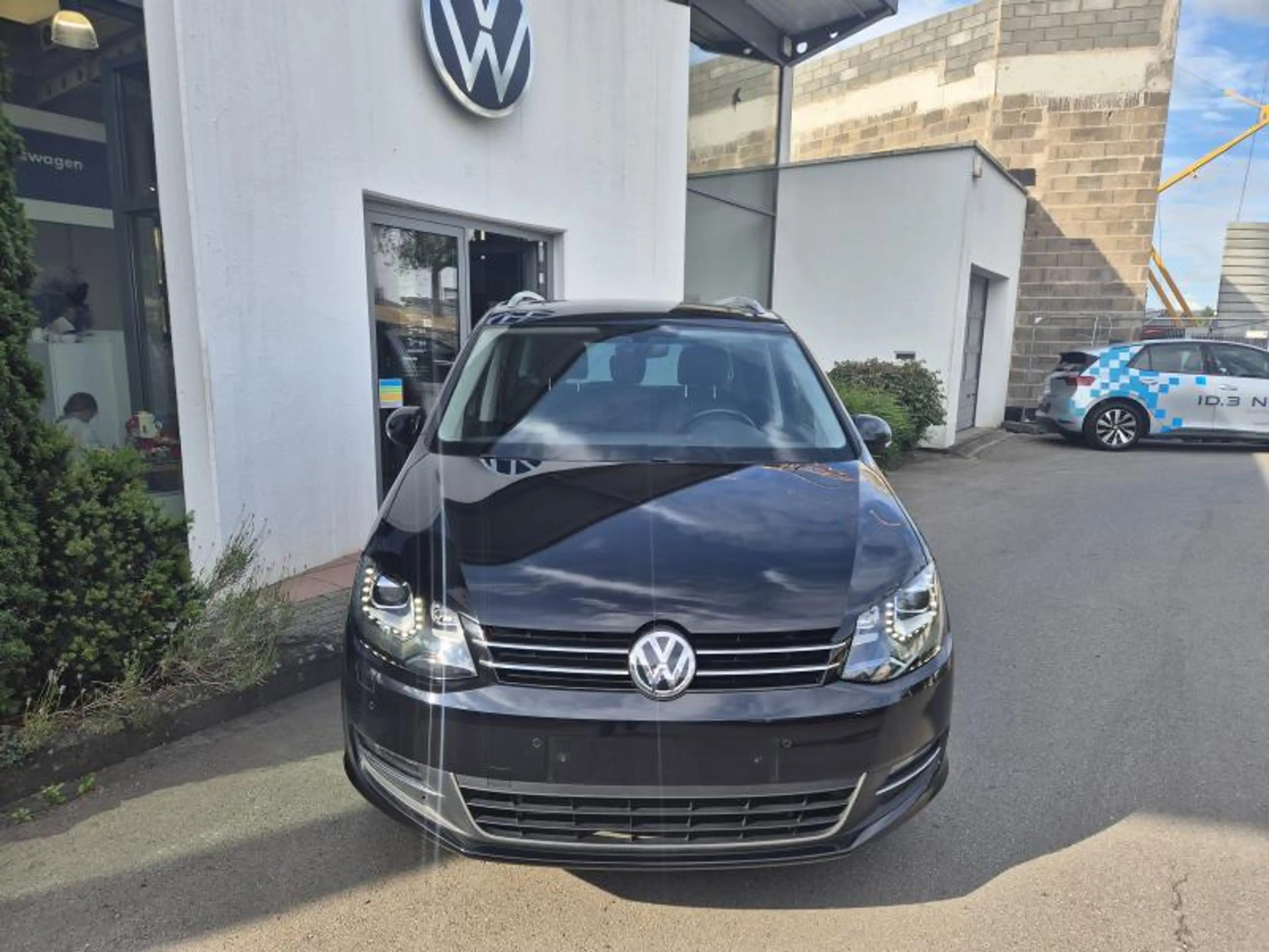 Volkswagen Sharan Highline — photo 4