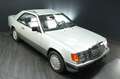 Mercedes-Benz 230 CE Coupé Silber - thumbnail 44