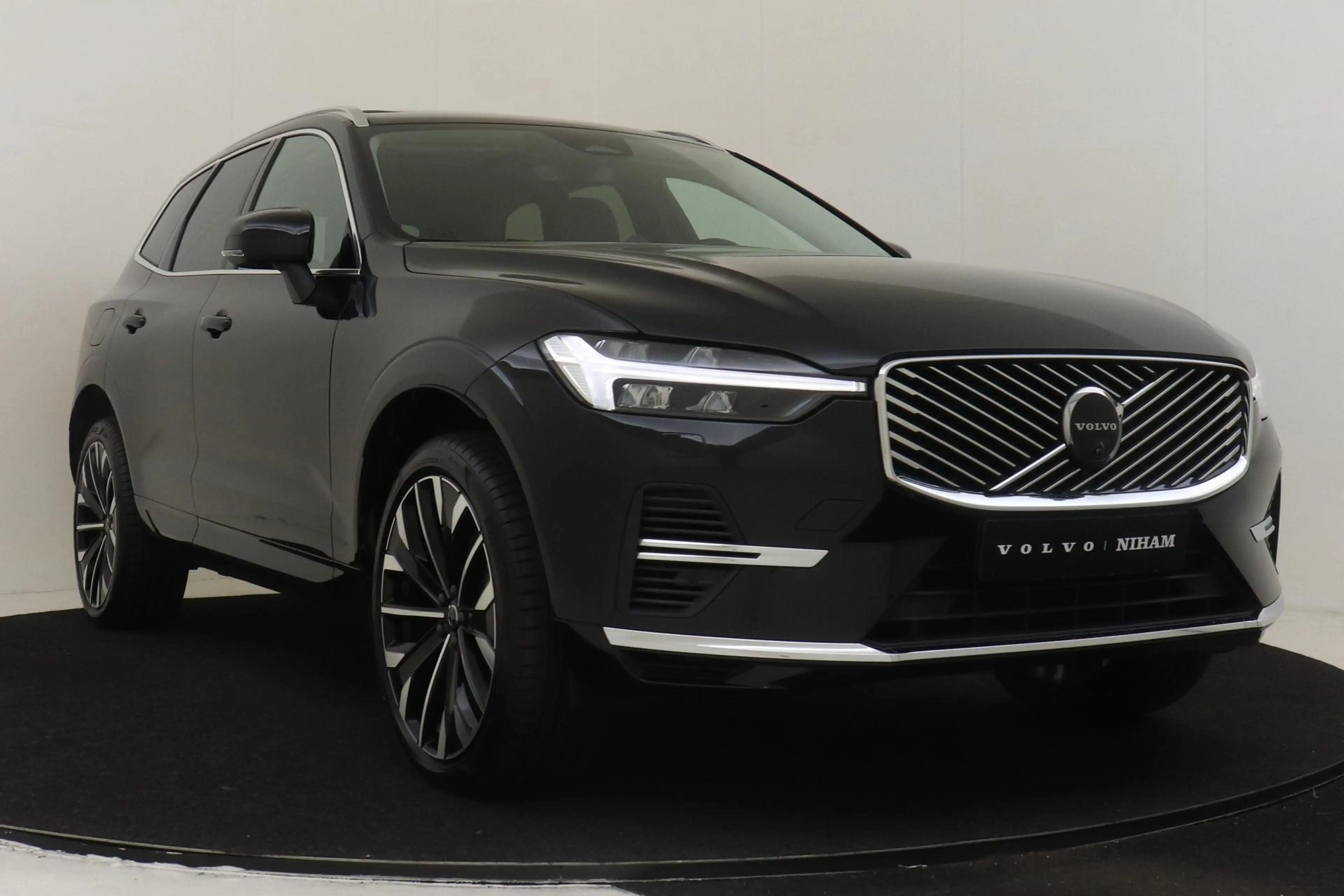 Volvo XC60 II T6 PLUG-IN HYBRID AWD ULTRA BRIGHT *FULL OPTION — photo 11