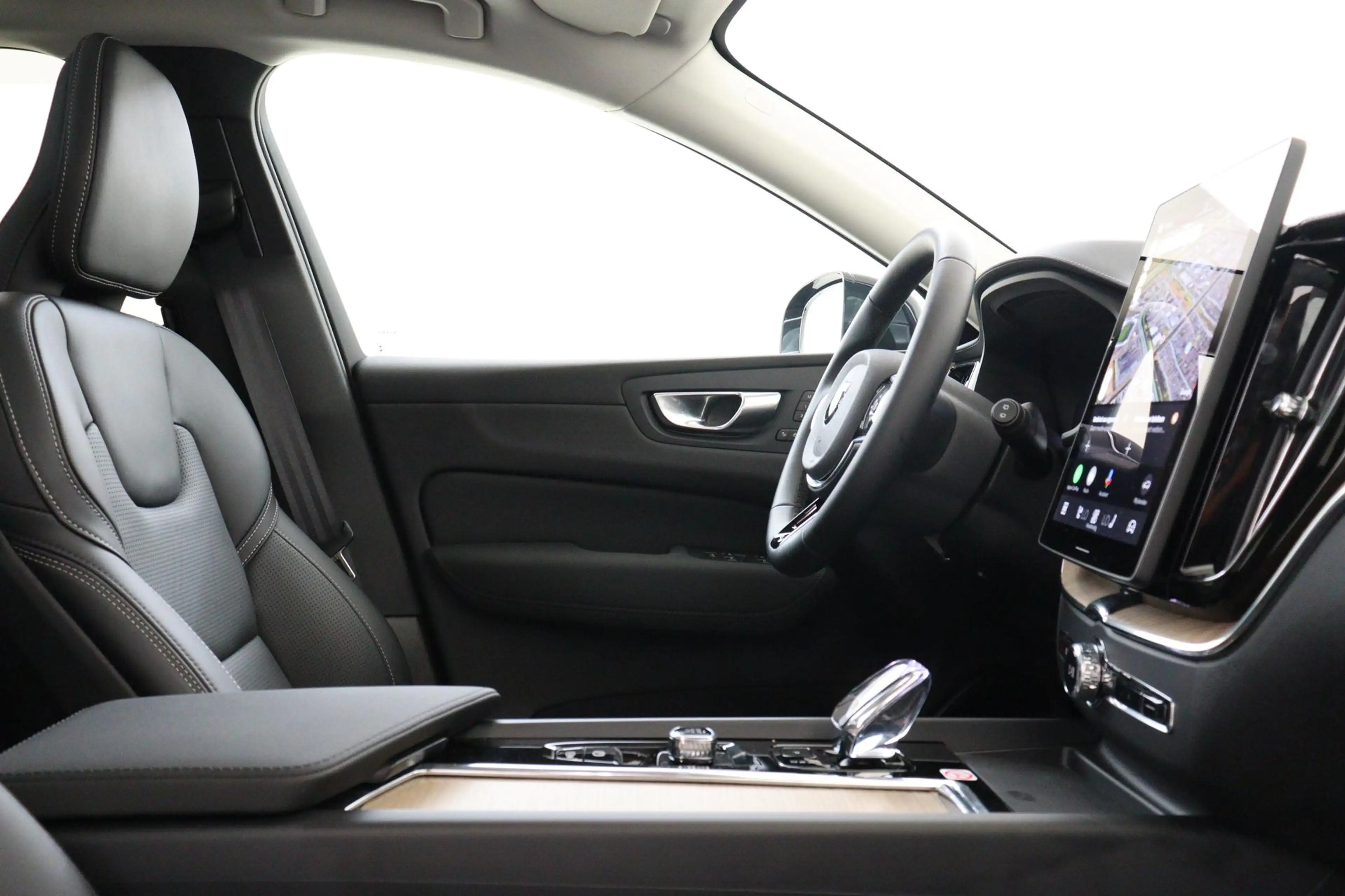 Volvo XC60 II T6 PLUG-IN HYBRID AWD ULTRA BRIGHT *FULL OPTION — photo 8