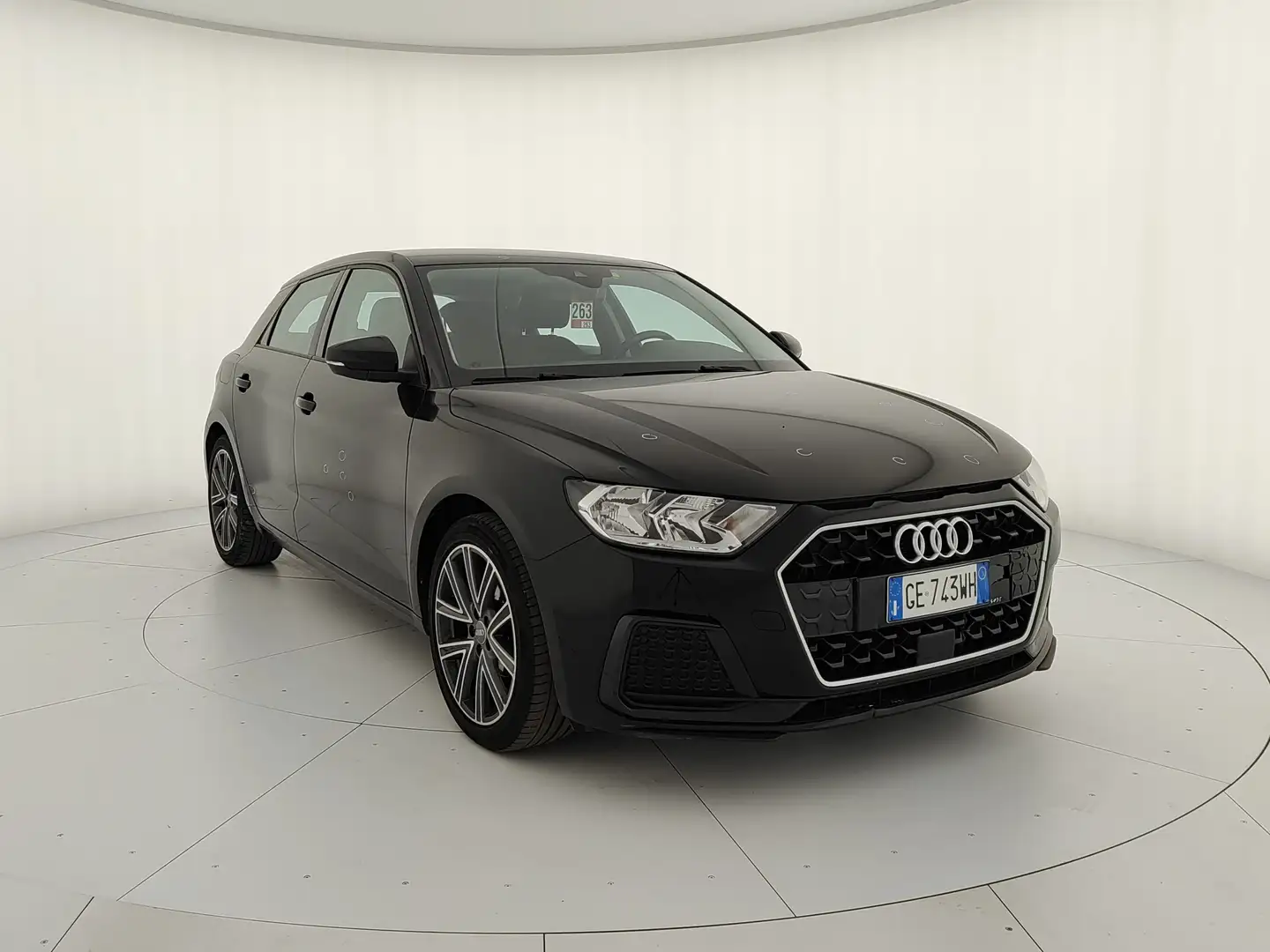 Audi A1 A1 Sportback 25 1.0 tfsi Identity Black s-tronic Negru - 1