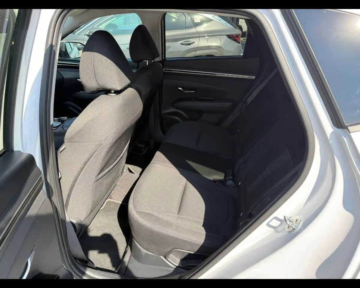 Hyundai TUCSON 1.6 HEV XLine 10
