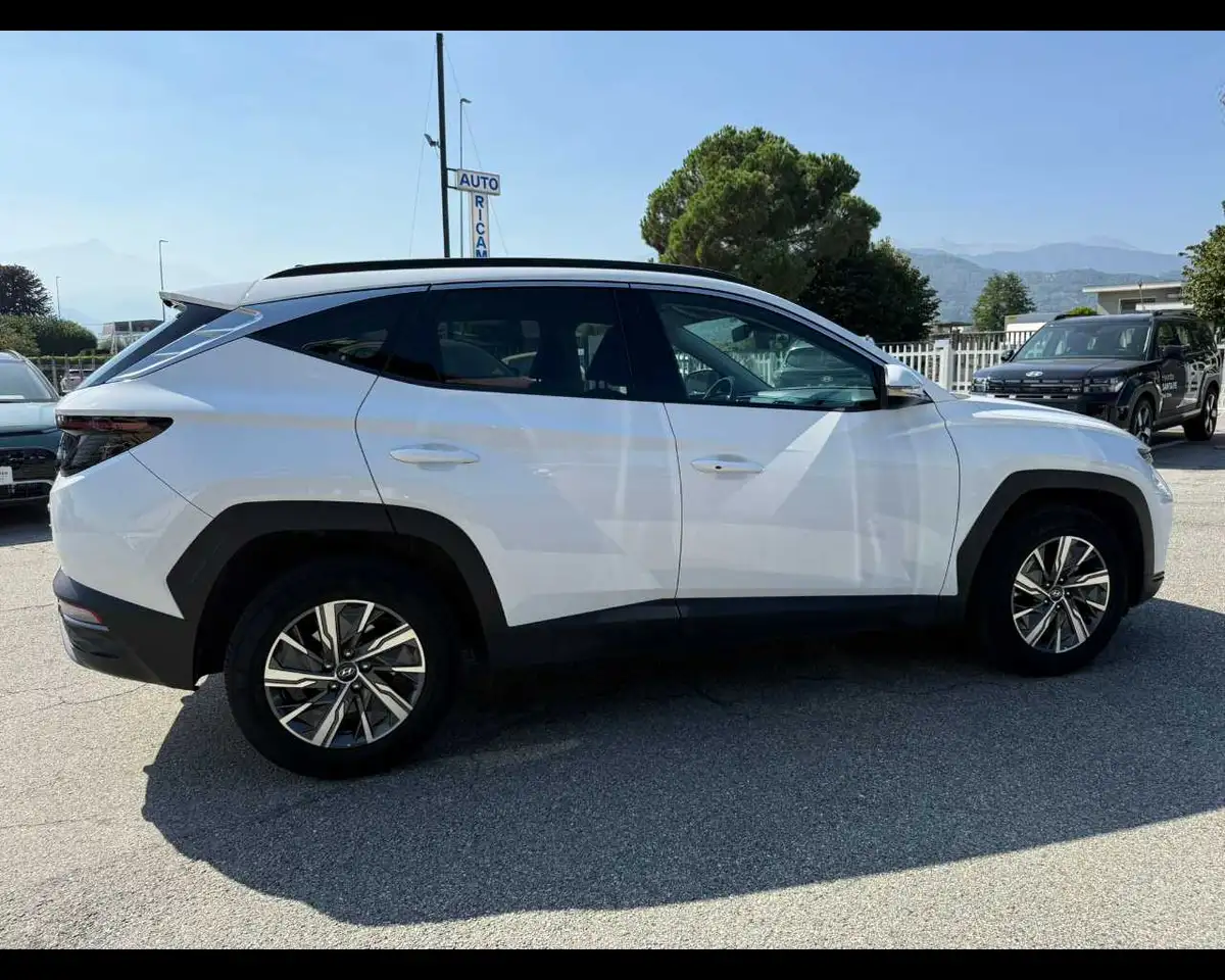 Hyundai TUCSON 1.6 HEV XLine 4