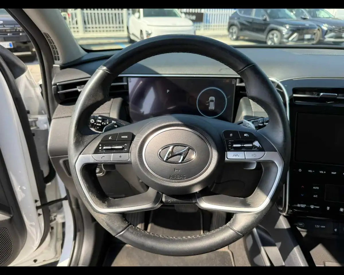 Hyundai TUCSON 1.6 HEV XLine 12