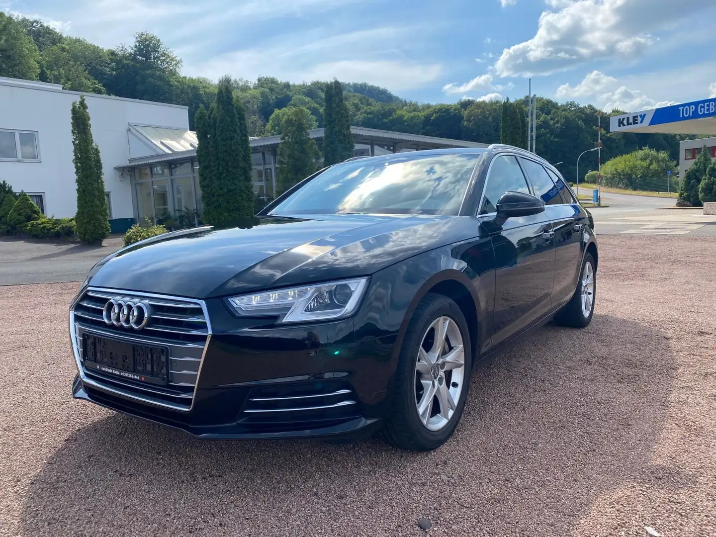 Audi A4 Avant sport Zwart - 1