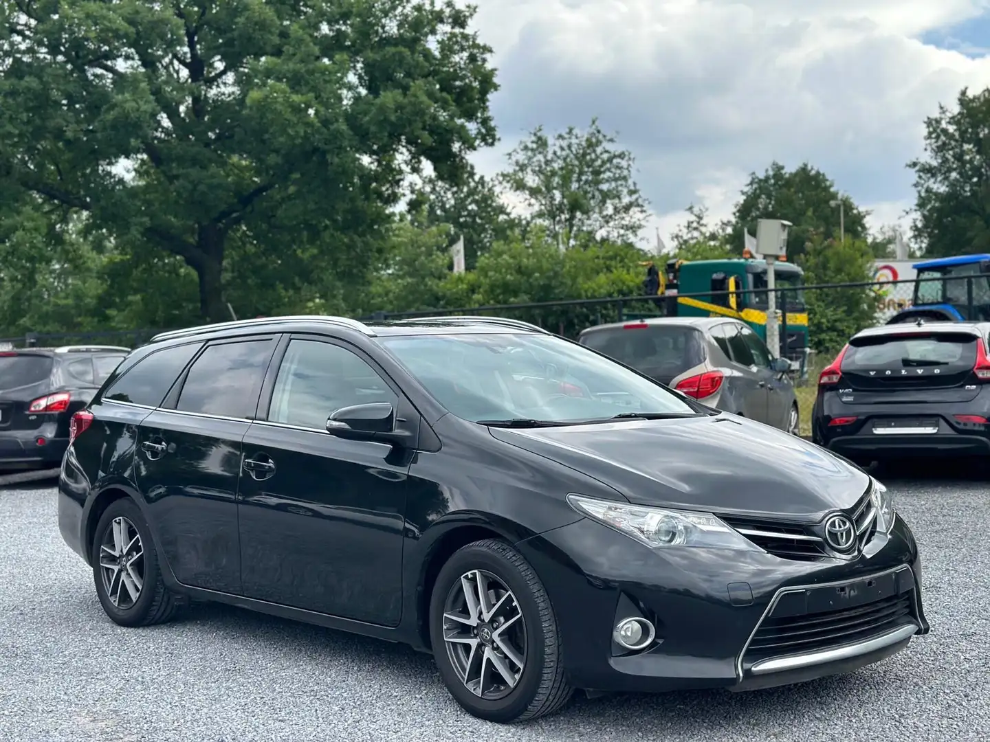 Toyota Auris Auris 2.0 D-4D Touring Sports Edition Noir - 2