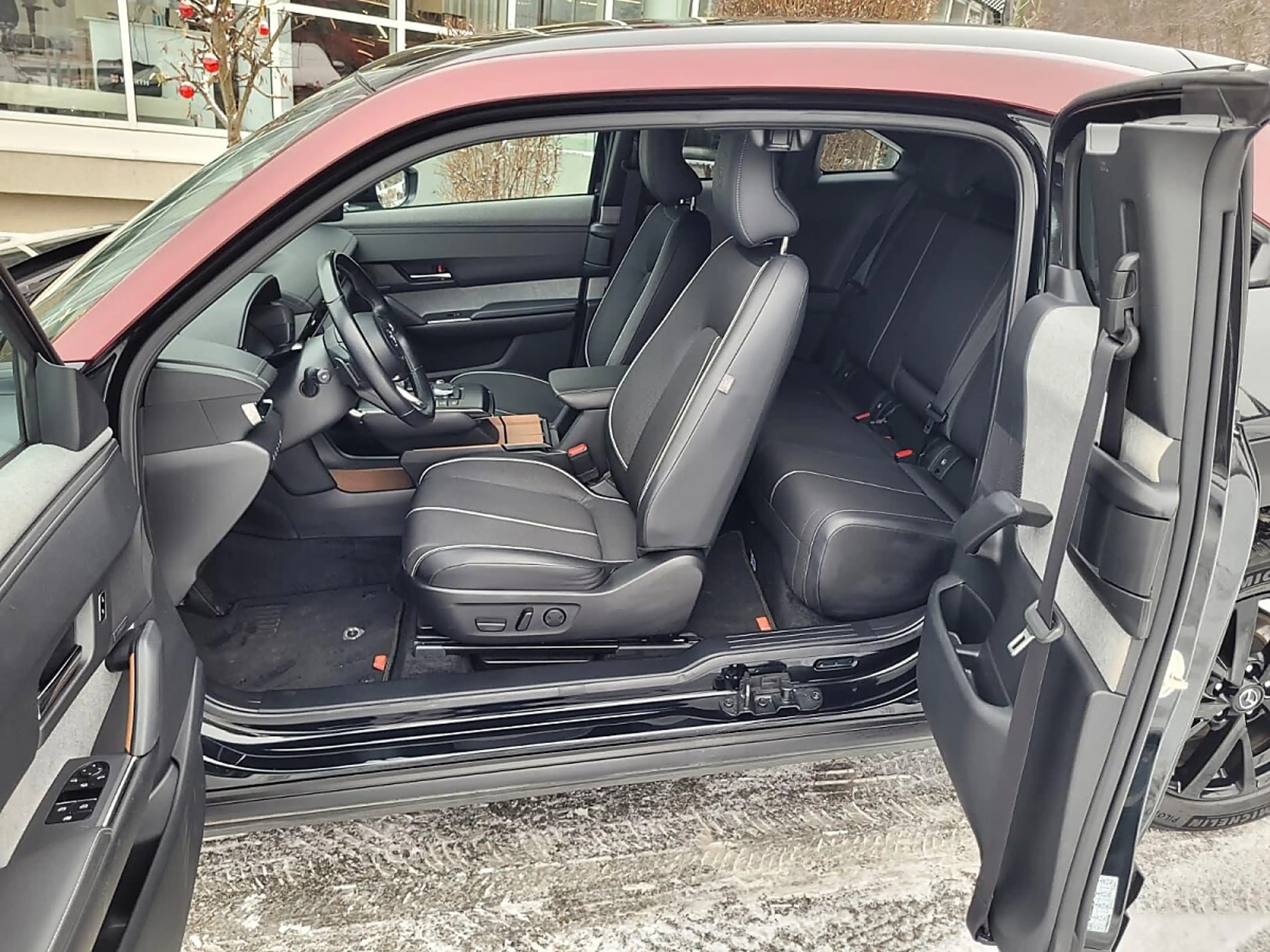 Mazda MX-30 e-SKYACTIV R-EV EDITION R Aut. — photo 10