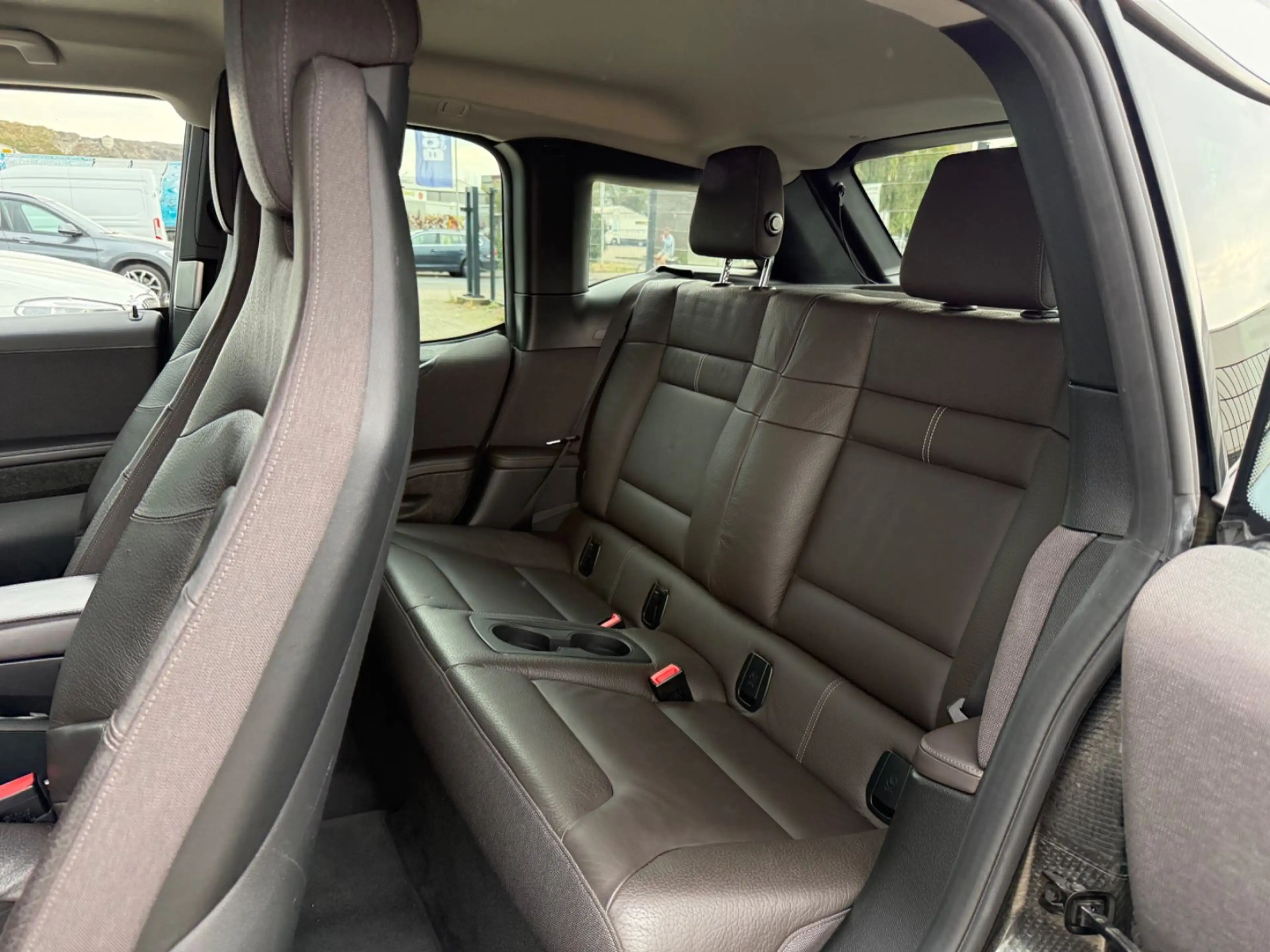 BMW i3 Basis/LED/Leder/ACC/Keyless/Navi/Kamera — photo 14