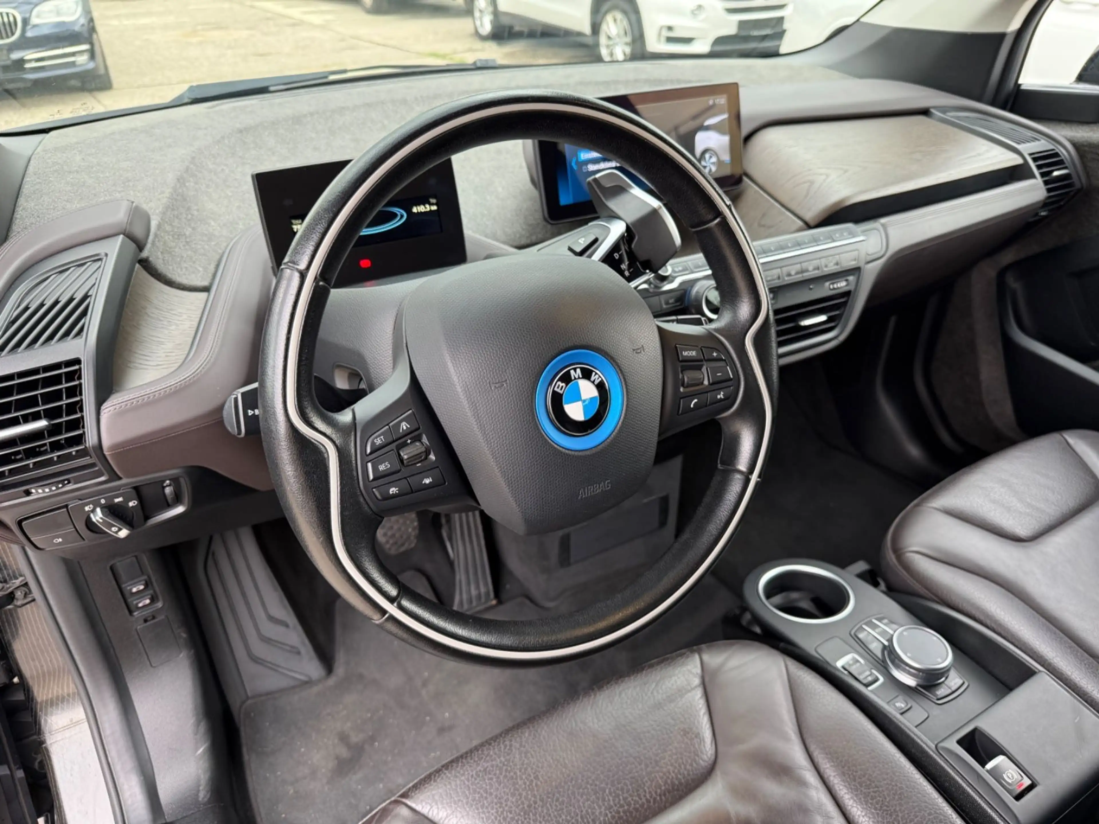 BMW i3 Basis/LED/Leder/ACC/Keyless/Navi/Kamera — photo 12