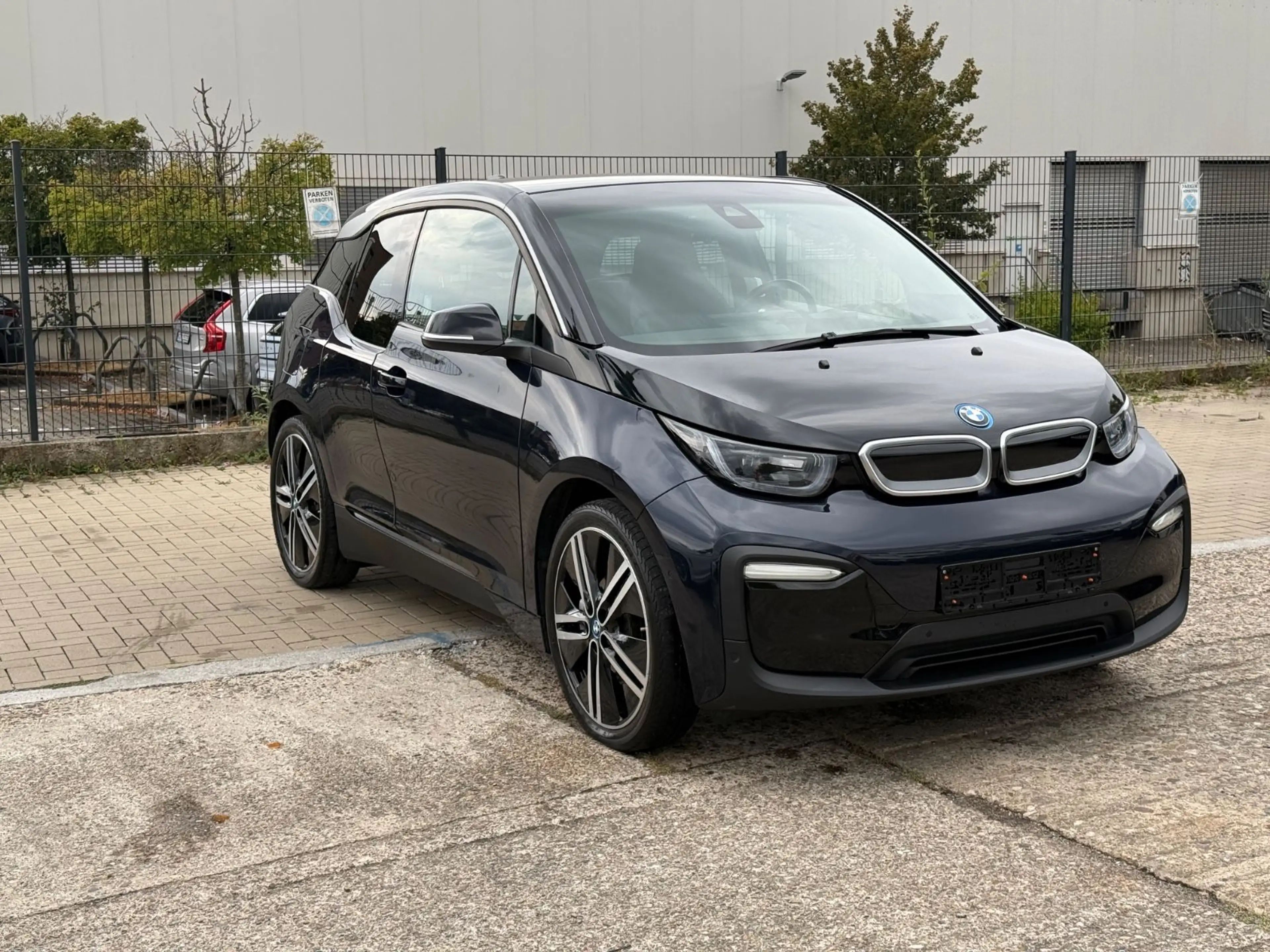 BMW i3 Basis/LED/Leder/ACC/Keyless/Navi/Kamera — photo 4